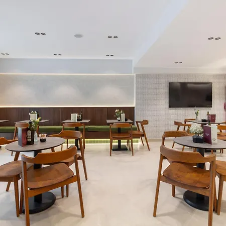 Отель Amaranta Boutique 3*